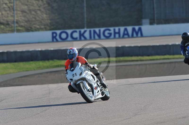 Rockingham no limits trackday;enduro digital images;event digital images;eventdigitalimages;no limits trackdays;peter wileman photography;racing digital images;rockingham raceway northamptonshire;rockingham trackday photographs;trackday digital images;trackday photos