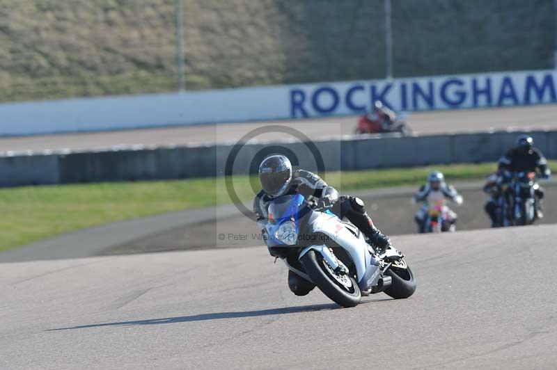 Rockingham no limits trackday;enduro digital images;event digital images;eventdigitalimages;no limits trackdays;peter wileman photography;racing digital images;rockingham raceway northamptonshire;rockingham trackday photographs;trackday digital images;trackday photos