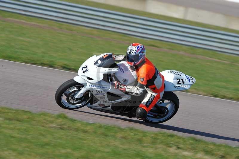 Rockingham no limits trackday;enduro digital images;event digital images;eventdigitalimages;no limits trackdays;peter wileman photography;racing digital images;rockingham raceway northamptonshire;rockingham trackday photographs;trackday digital images;trackday photos