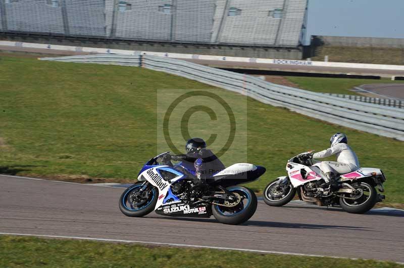 Rockingham no limits trackday;enduro digital images;event digital images;eventdigitalimages;no limits trackdays;peter wileman photography;racing digital images;rockingham raceway northamptonshire;rockingham trackday photographs;trackday digital images;trackday photos