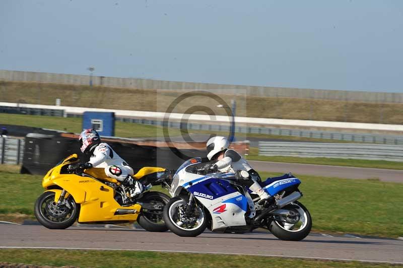 Rockingham no limits trackday;enduro digital images;event digital images;eventdigitalimages;no limits trackdays;peter wileman photography;racing digital images;rockingham raceway northamptonshire;rockingham trackday photographs;trackday digital images;trackday photos