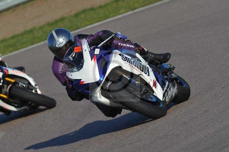 Rockingham no limits trackday;enduro digital images;event digital images;eventdigitalimages;no limits trackdays;peter wileman photography;racing digital images;rockingham raceway northamptonshire;rockingham trackday photographs;trackday digital images;trackday photos