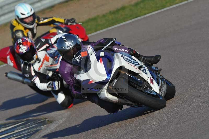 Rockingham no limits trackday;enduro digital images;event digital images;eventdigitalimages;no limits trackdays;peter wileman photography;racing digital images;rockingham raceway northamptonshire;rockingham trackday photographs;trackday digital images;trackday photos