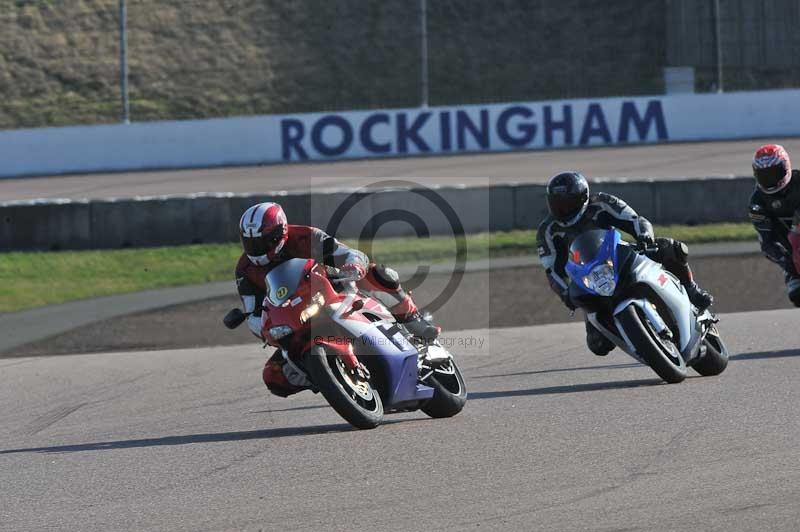 Rockingham no limits trackday;enduro digital images;event digital images;eventdigitalimages;no limits trackdays;peter wileman photography;racing digital images;rockingham raceway northamptonshire;rockingham trackday photographs;trackday digital images;trackday photos