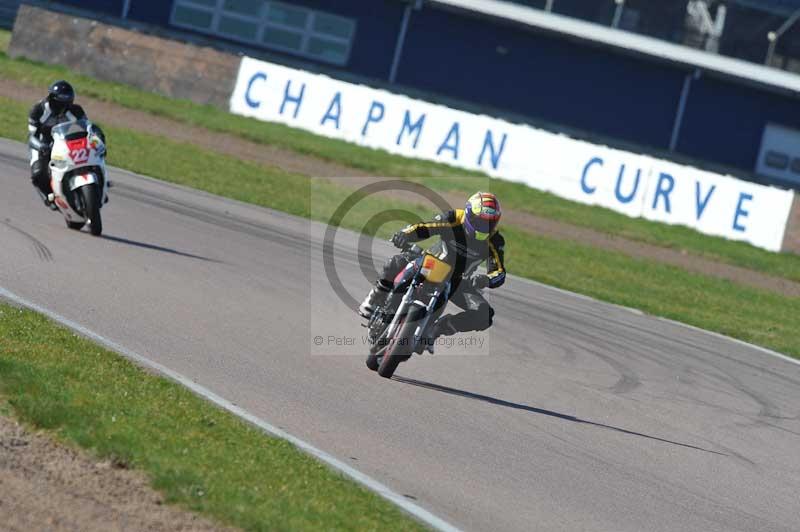 Rockingham no limits trackday;enduro digital images;event digital images;eventdigitalimages;no limits trackdays;peter wileman photography;racing digital images;rockingham raceway northamptonshire;rockingham trackday photographs;trackday digital images;trackday photos