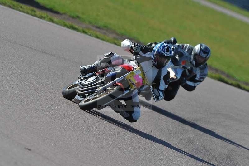 Rockingham no limits trackday;enduro digital images;event digital images;eventdigitalimages;no limits trackdays;peter wileman photography;racing digital images;rockingham raceway northamptonshire;rockingham trackday photographs;trackday digital images;trackday photos