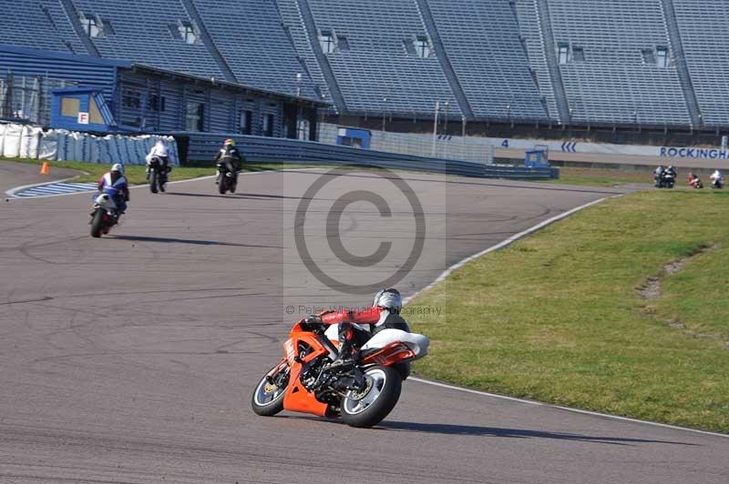 Rockingham no limits trackday;enduro digital images;event digital images;eventdigitalimages;no limits trackdays;peter wileman photography;racing digital images;rockingham raceway northamptonshire;rockingham trackday photographs;trackday digital images;trackday photos