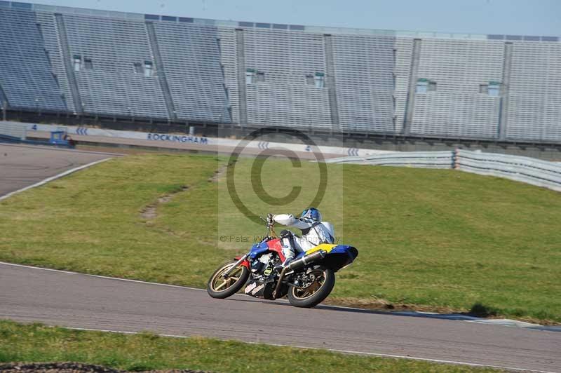 Rockingham no limits trackday;enduro digital images;event digital images;eventdigitalimages;no limits trackdays;peter wileman photography;racing digital images;rockingham raceway northamptonshire;rockingham trackday photographs;trackday digital images;trackday photos