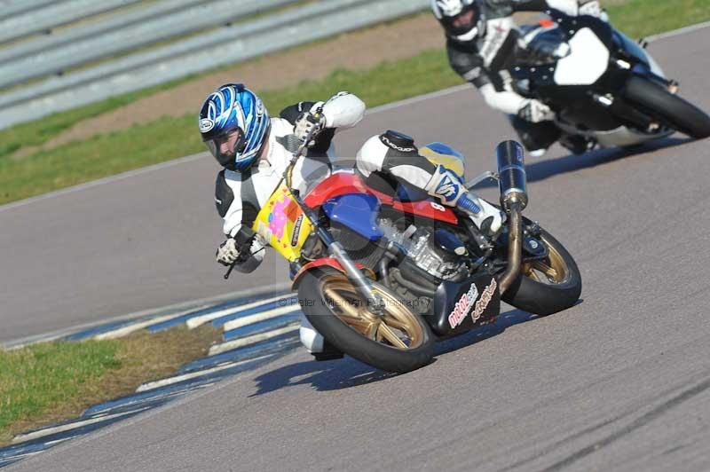 Rockingham no limits trackday;enduro digital images;event digital images;eventdigitalimages;no limits trackdays;peter wileman photography;racing digital images;rockingham raceway northamptonshire;rockingham trackday photographs;trackday digital images;trackday photos