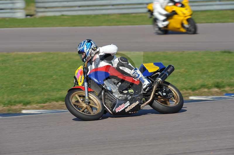 Rockingham no limits trackday;enduro digital images;event digital images;eventdigitalimages;no limits trackdays;peter wileman photography;racing digital images;rockingham raceway northamptonshire;rockingham trackday photographs;trackday digital images;trackday photos