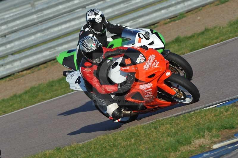 Rockingham no limits trackday;enduro digital images;event digital images;eventdigitalimages;no limits trackdays;peter wileman photography;racing digital images;rockingham raceway northamptonshire;rockingham trackday photographs;trackday digital images;trackday photos