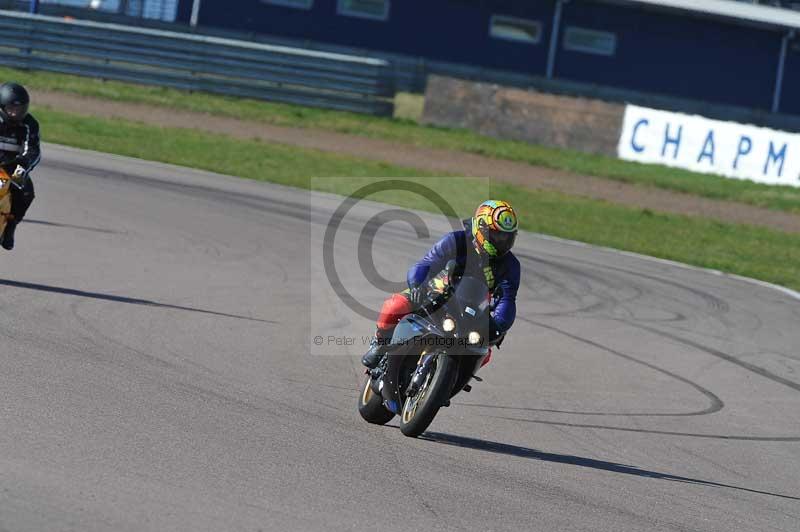 Rockingham no limits trackday;enduro digital images;event digital images;eventdigitalimages;no limits trackdays;peter wileman photography;racing digital images;rockingham raceway northamptonshire;rockingham trackday photographs;trackday digital images;trackday photos