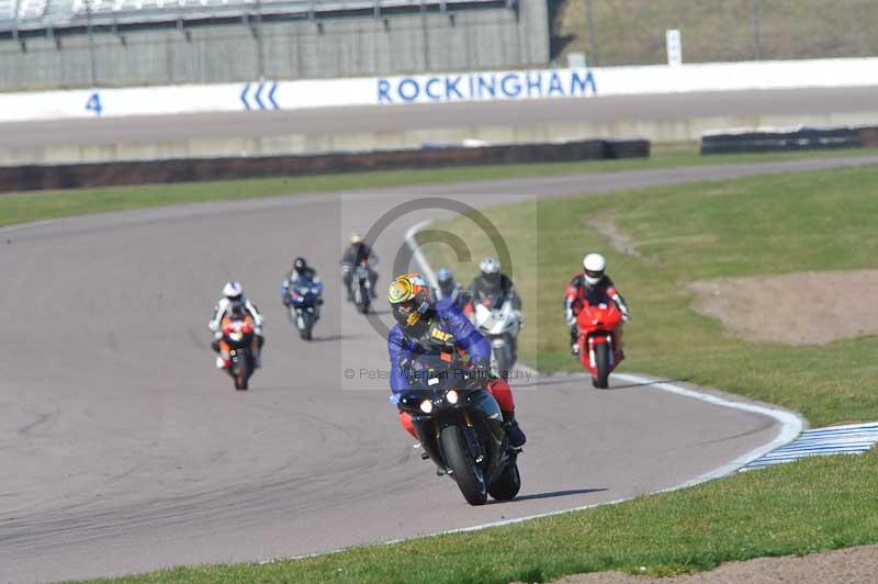 Rockingham no limits trackday;enduro digital images;event digital images;eventdigitalimages;no limits trackdays;peter wileman photography;racing digital images;rockingham raceway northamptonshire;rockingham trackday photographs;trackday digital images;trackday photos