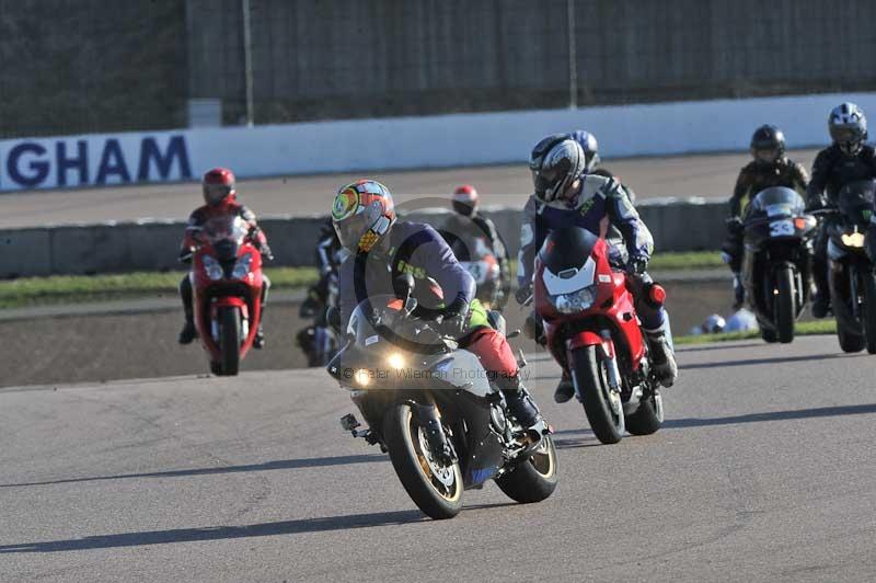 Rockingham no limits trackday;enduro digital images;event digital images;eventdigitalimages;no limits trackdays;peter wileman photography;racing digital images;rockingham raceway northamptonshire;rockingham trackday photographs;trackday digital images;trackday photos