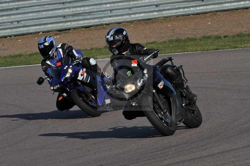 Rockingham no limits trackday;enduro digital images;event digital images;eventdigitalimages;no limits trackdays;peter wileman photography;racing digital images;rockingham raceway northamptonshire;rockingham trackday photographs;trackday digital images;trackday photos