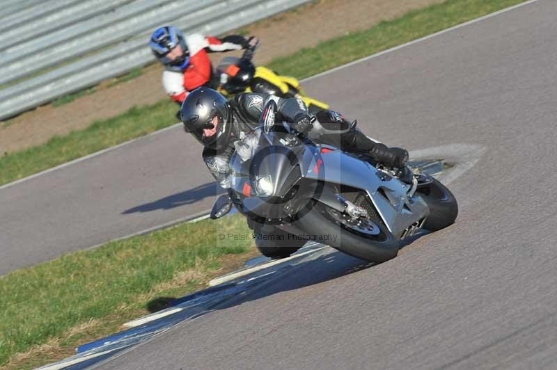 Rockingham no limits trackday;enduro digital images;event digital images;eventdigitalimages;no limits trackdays;peter wileman photography;racing digital images;rockingham raceway northamptonshire;rockingham trackday photographs;trackday digital images;trackday photos