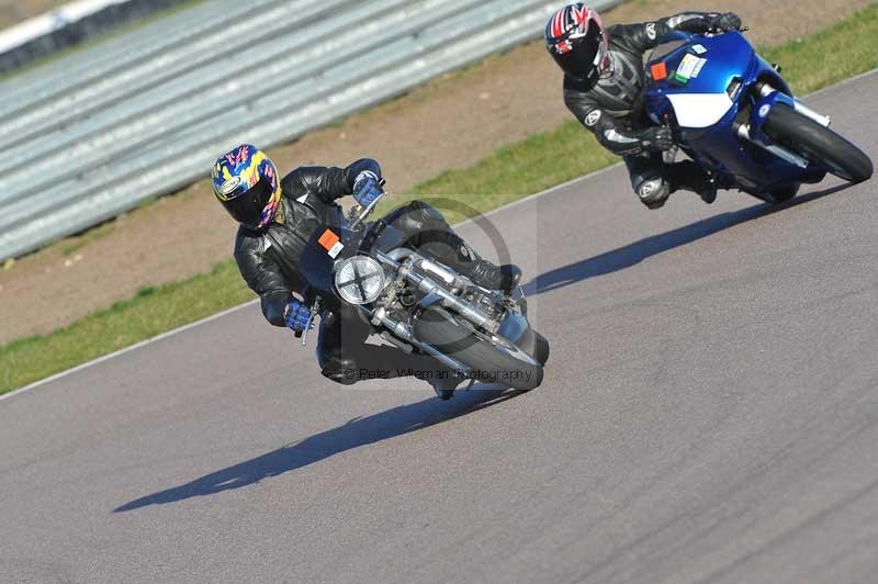 Rockingham no limits trackday;enduro digital images;event digital images;eventdigitalimages;no limits trackdays;peter wileman photography;racing digital images;rockingham raceway northamptonshire;rockingham trackday photographs;trackday digital images;trackday photos