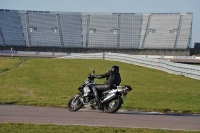 Rockingham-no-limits-trackday;enduro-digital-images;event-digital-images;eventdigitalimages;no-limits-trackdays;peter-wileman-photography;racing-digital-images;rockingham-raceway-northamptonshire;rockingham-trackday-photographs;trackday-digital-images;trackday-photos