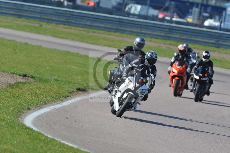 Rockingham no limits trackday;enduro digital images;event digital images;eventdigitalimages;no limits trackdays;peter wileman photography;racing digital images;rockingham raceway northamptonshire;rockingham trackday photographs;trackday digital images;trackday photos