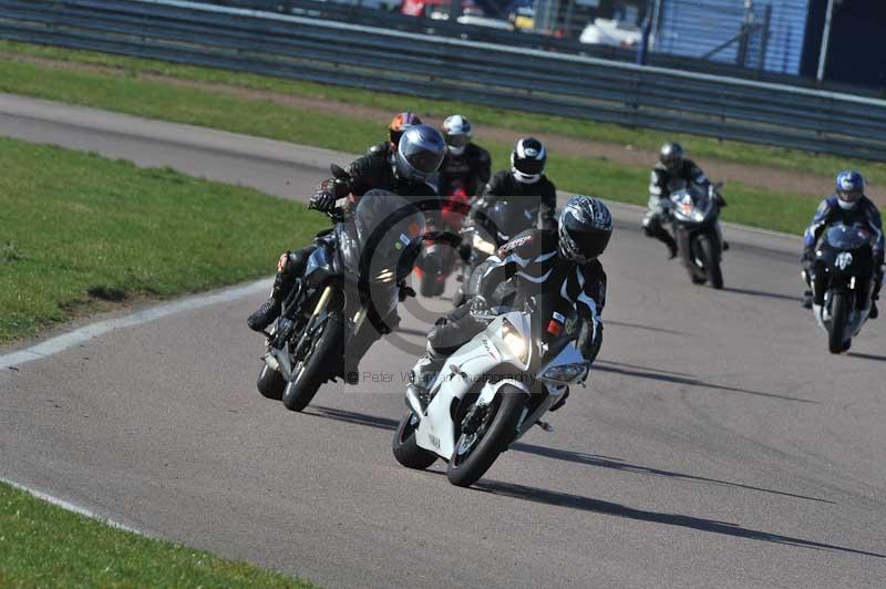 Rockingham no limits trackday;enduro digital images;event digital images;eventdigitalimages;no limits trackdays;peter wileman photography;racing digital images;rockingham raceway northamptonshire;rockingham trackday photographs;trackday digital images;trackday photos