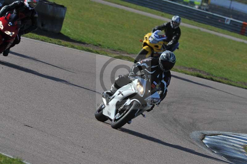 Rockingham no limits trackday;enduro digital images;event digital images;eventdigitalimages;no limits trackdays;peter wileman photography;racing digital images;rockingham raceway northamptonshire;rockingham trackday photographs;trackday digital images;trackday photos