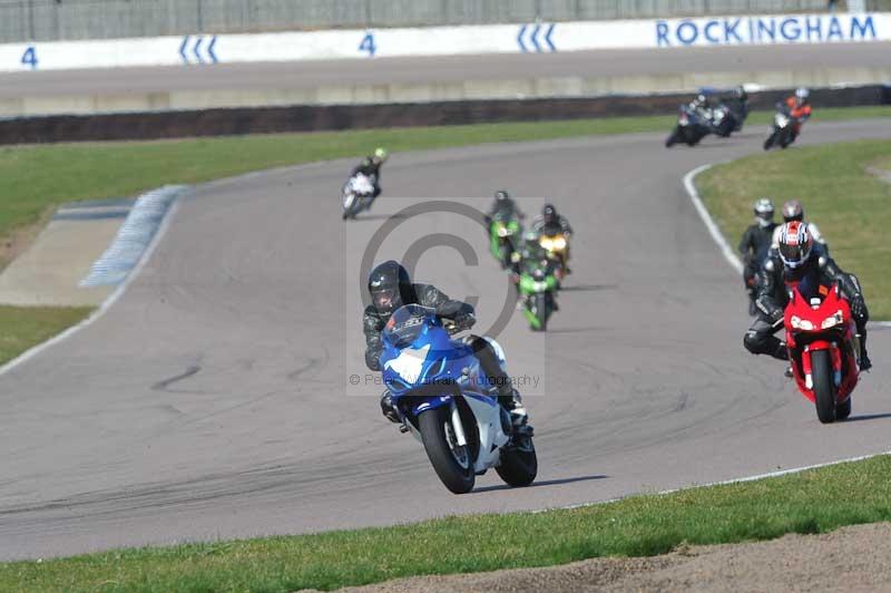 Rockingham no limits trackday;enduro digital images;event digital images;eventdigitalimages;no limits trackdays;peter wileman photography;racing digital images;rockingham raceway northamptonshire;rockingham trackday photographs;trackday digital images;trackday photos