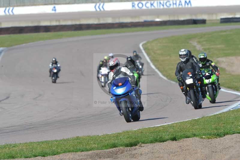 Rockingham no limits trackday;enduro digital images;event digital images;eventdigitalimages;no limits trackdays;peter wileman photography;racing digital images;rockingham raceway northamptonshire;rockingham trackday photographs;trackday digital images;trackday photos