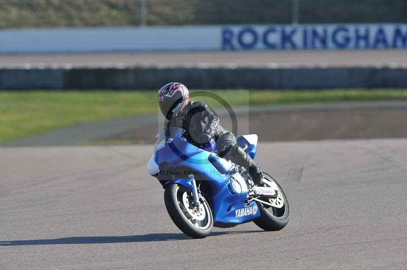 Rockingham no limits trackday;enduro digital images;event digital images;eventdigitalimages;no limits trackdays;peter wileman photography;racing digital images;rockingham raceway northamptonshire;rockingham trackday photographs;trackday digital images;trackday photos