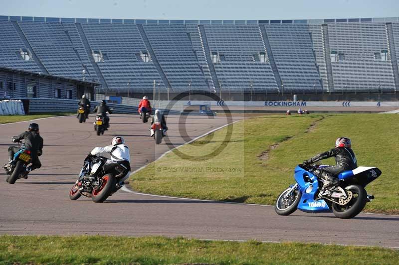 Rockingham no limits trackday;enduro digital images;event digital images;eventdigitalimages;no limits trackdays;peter wileman photography;racing digital images;rockingham raceway northamptonshire;rockingham trackday photographs;trackday digital images;trackday photos