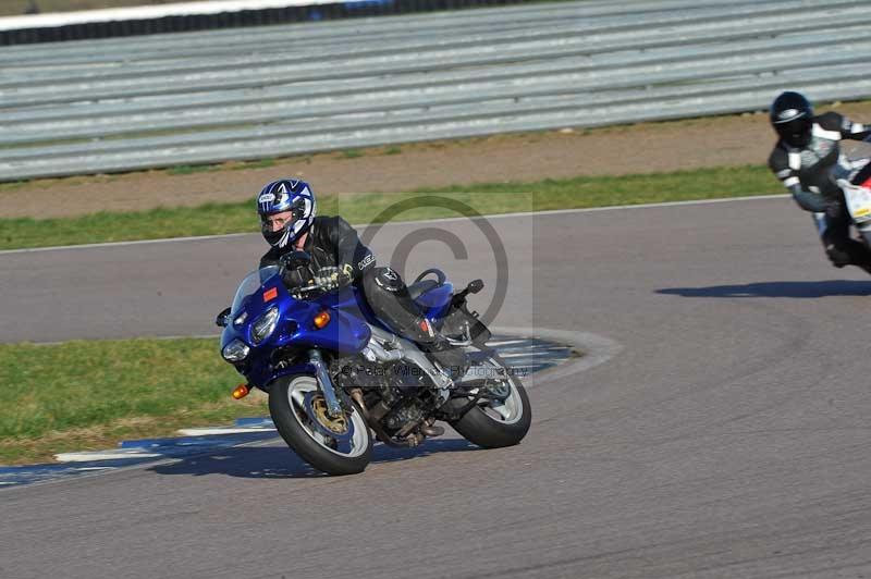 Rockingham no limits trackday;enduro digital images;event digital images;eventdigitalimages;no limits trackdays;peter wileman photography;racing digital images;rockingham raceway northamptonshire;rockingham trackday photographs;trackday digital images;trackday photos