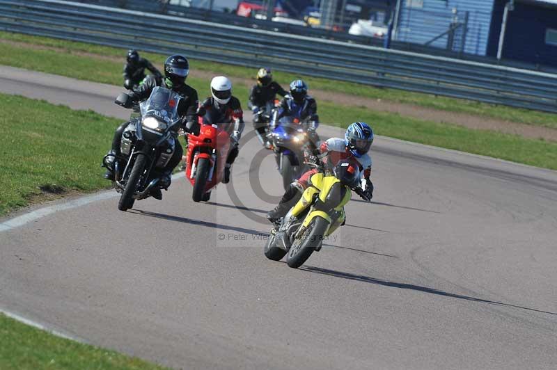 Rockingham no limits trackday;enduro digital images;event digital images;eventdigitalimages;no limits trackdays;peter wileman photography;racing digital images;rockingham raceway northamptonshire;rockingham trackday photographs;trackday digital images;trackday photos