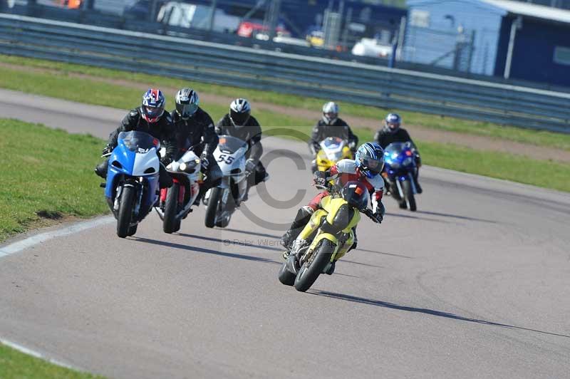 Rockingham no limits trackday;enduro digital images;event digital images;eventdigitalimages;no limits trackdays;peter wileman photography;racing digital images;rockingham raceway northamptonshire;rockingham trackday photographs;trackday digital images;trackday photos