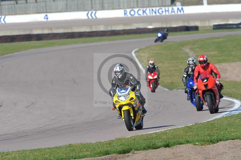 Rockingham no limits trackday;enduro digital images;event digital images;eventdigitalimages;no limits trackdays;peter wileman photography;racing digital images;rockingham raceway northamptonshire;rockingham trackday photographs;trackday digital images;trackday photos