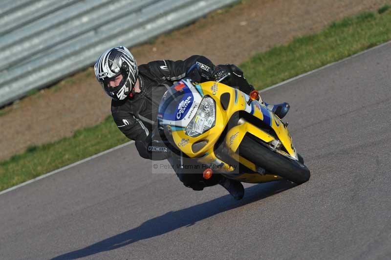 Rockingham no limits trackday;enduro digital images;event digital images;eventdigitalimages;no limits trackdays;peter wileman photography;racing digital images;rockingham raceway northamptonshire;rockingham trackday photographs;trackday digital images;trackday photos