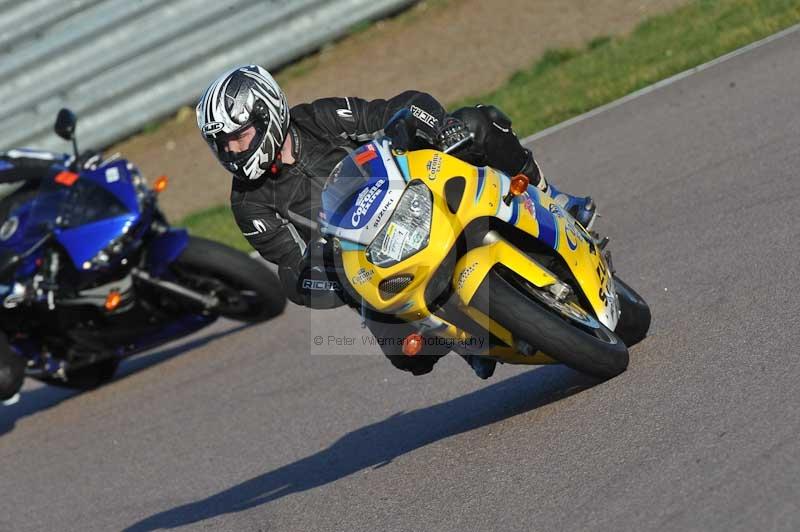 Rockingham no limits trackday;enduro digital images;event digital images;eventdigitalimages;no limits trackdays;peter wileman photography;racing digital images;rockingham raceway northamptonshire;rockingham trackday photographs;trackday digital images;trackday photos