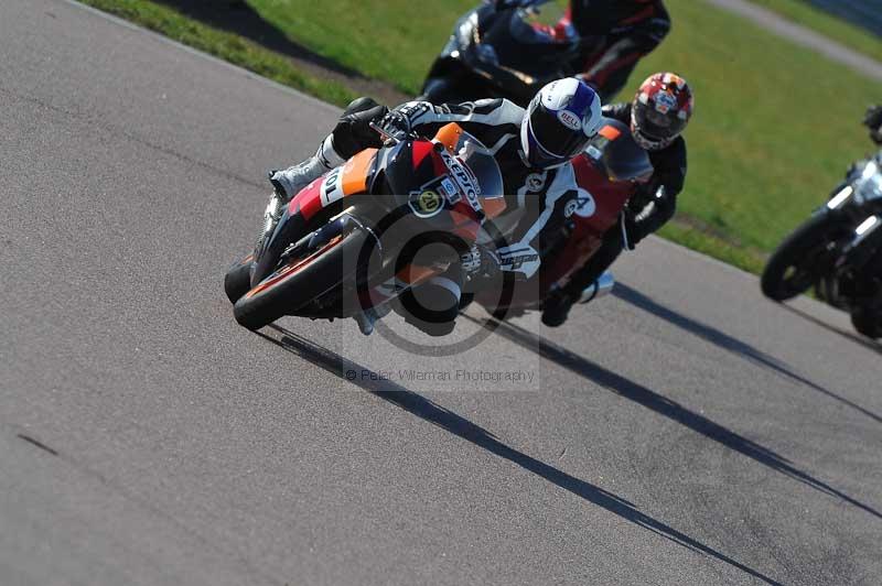 Rockingham no limits trackday;enduro digital images;event digital images;eventdigitalimages;no limits trackdays;peter wileman photography;racing digital images;rockingham raceway northamptonshire;rockingham trackday photographs;trackday digital images;trackday photos