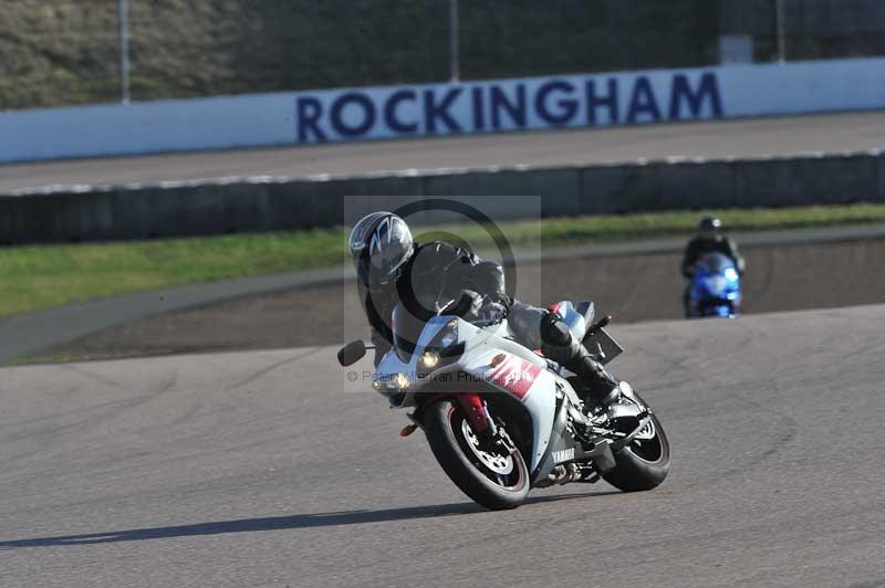 Rockingham no limits trackday;enduro digital images;event digital images;eventdigitalimages;no limits trackdays;peter wileman photography;racing digital images;rockingham raceway northamptonshire;rockingham trackday photographs;trackday digital images;trackday photos