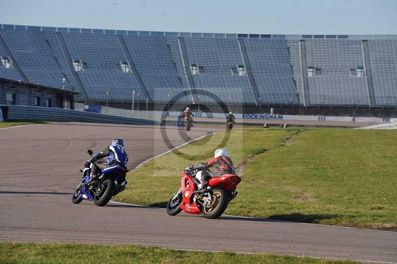 Rockingham no limits trackday;enduro digital images;event digital images;eventdigitalimages;no limits trackdays;peter wileman photography;racing digital images;rockingham raceway northamptonshire;rockingham trackday photographs;trackday digital images;trackday photos