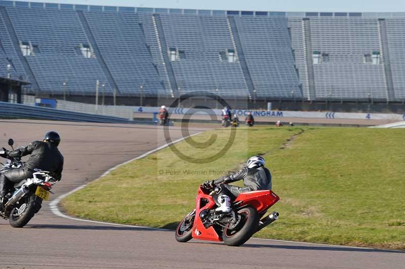 Rockingham no limits trackday;enduro digital images;event digital images;eventdigitalimages;no limits trackdays;peter wileman photography;racing digital images;rockingham raceway northamptonshire;rockingham trackday photographs;trackday digital images;trackday photos