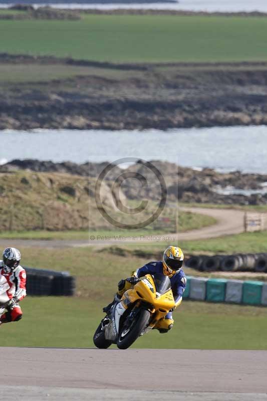 anglesey no limits trackday;anglesey photographs;anglesey trackday photographs;enduro digital images;event digital images;eventdigitalimages;no limits trackdays;peter wileman photography;racing digital images;trac mon;trackday digital images;trackday photos;ty croes