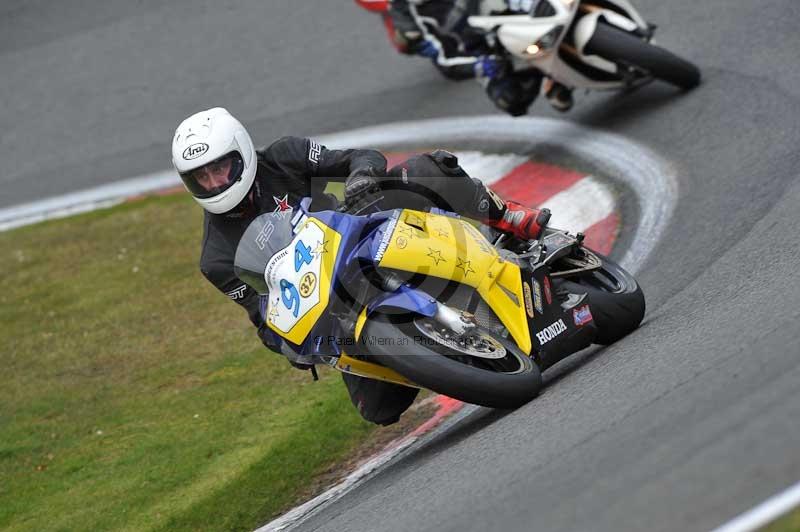 enduro digital images;event digital images;eventdigitalimages;no limits trackdays;oulton no limits trackday;oulton park cheshire;oulton trackday photographs;peter wileman photography;racing digital images;trackday digital images;trackday photos