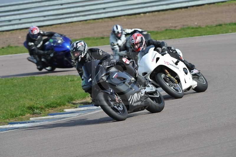 Rockingham no limits trackday;enduro digital images;event digital images;eventdigitalimages;no limits trackdays;peter wileman photography;racing digital images;rockingham raceway northamptonshire;rockingham trackday photographs;trackday digital images;trackday photos