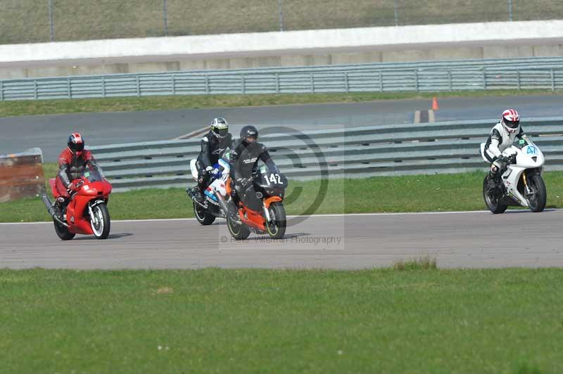 Rockingham no limits trackday;enduro digital images;event digital images;eventdigitalimages;no limits trackdays;peter wileman photography;racing digital images;rockingham raceway northamptonshire;rockingham trackday photographs;trackday digital images;trackday photos