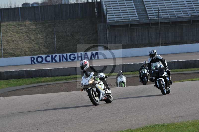 Rockingham no limits trackday;enduro digital images;event digital images;eventdigitalimages;no limits trackdays;peter wileman photography;racing digital images;rockingham raceway northamptonshire;rockingham trackday photographs;trackday digital images;trackday photos