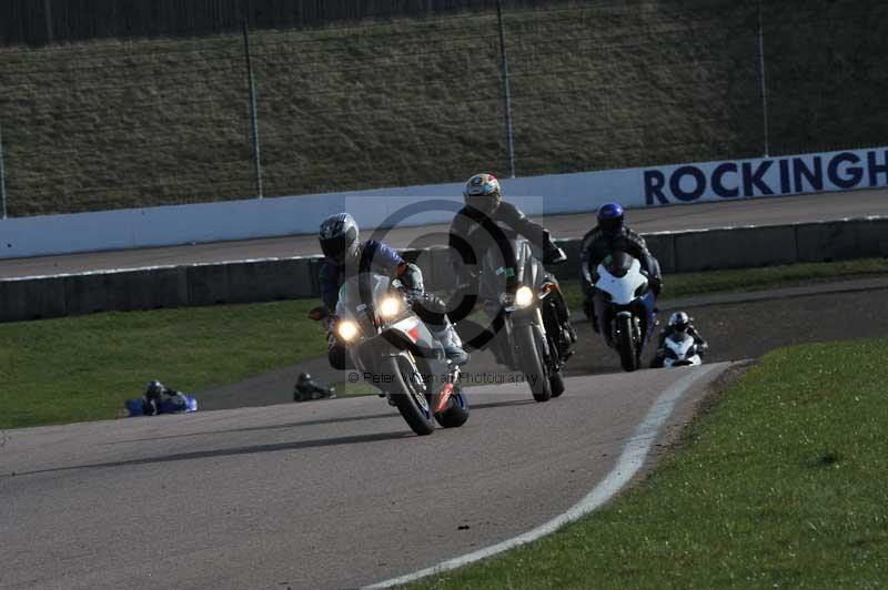 Rockingham no limits trackday;enduro digital images;event digital images;eventdigitalimages;no limits trackdays;peter wileman photography;racing digital images;rockingham raceway northamptonshire;rockingham trackday photographs;trackday digital images;trackday photos