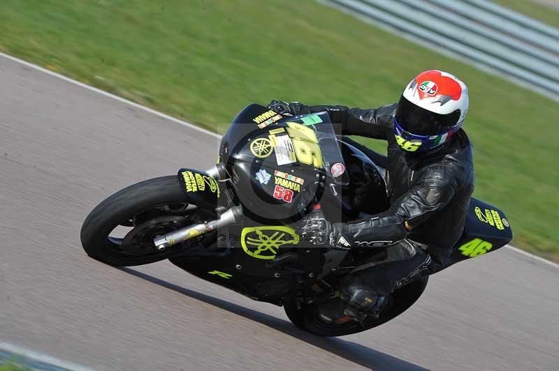 Rockingham no limits trackday;enduro digital images;event digital images;eventdigitalimages;no limits trackdays;peter wileman photography;racing digital images;rockingham raceway northamptonshire;rockingham trackday photographs;trackday digital images;trackday photos