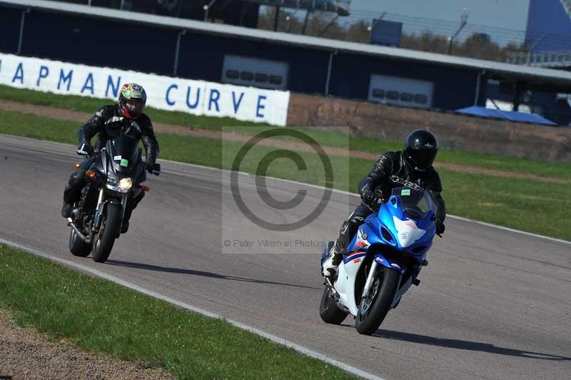 Rockingham no limits trackday;enduro digital images;event digital images;eventdigitalimages;no limits trackdays;peter wileman photography;racing digital images;rockingham raceway northamptonshire;rockingham trackday photographs;trackday digital images;trackday photos