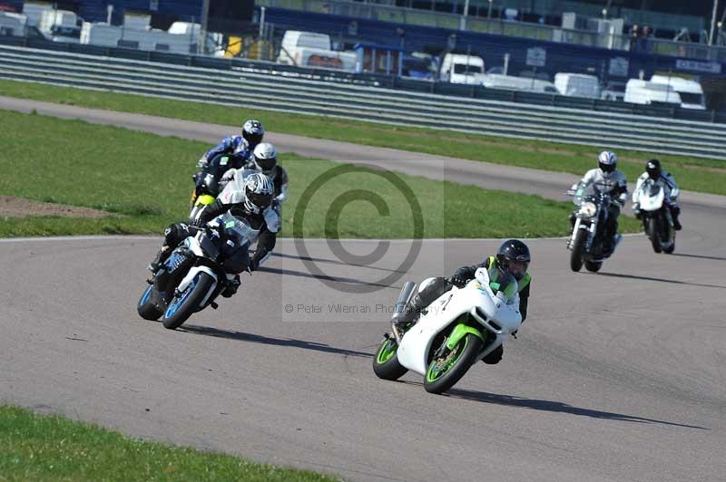 Rockingham no limits trackday;enduro digital images;event digital images;eventdigitalimages;no limits trackdays;peter wileman photography;racing digital images;rockingham raceway northamptonshire;rockingham trackday photographs;trackday digital images;trackday photos