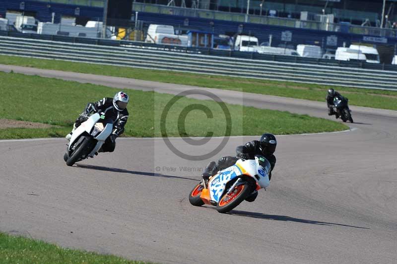 Rockingham no limits trackday;enduro digital images;event digital images;eventdigitalimages;no limits trackdays;peter wileman photography;racing digital images;rockingham raceway northamptonshire;rockingham trackday photographs;trackday digital images;trackday photos