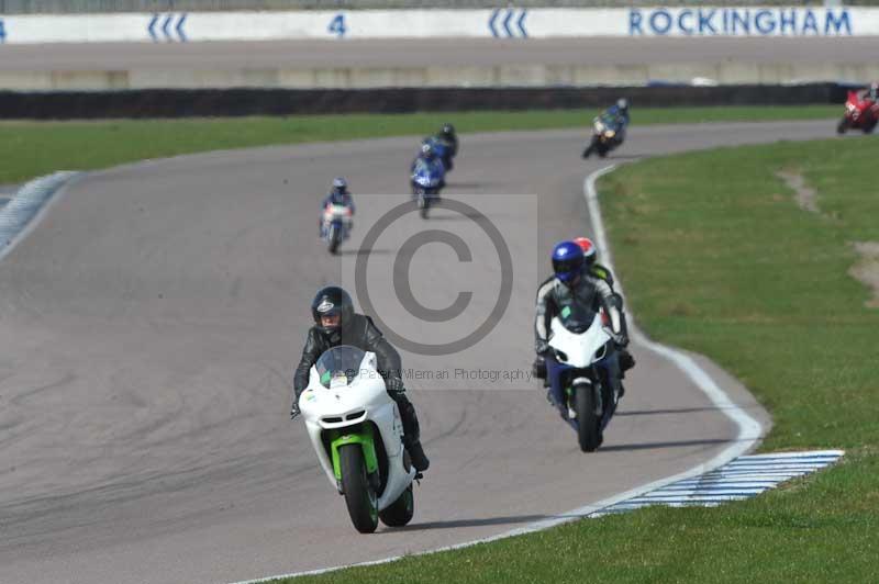 Rockingham no limits trackday;enduro digital images;event digital images;eventdigitalimages;no limits trackdays;peter wileman photography;racing digital images;rockingham raceway northamptonshire;rockingham trackday photographs;trackday digital images;trackday photos